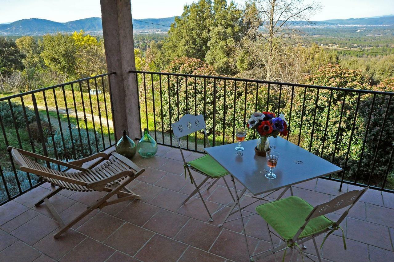 Bed And Breakfast La Maison De Nathalie Les Mayons Εξωτερικό φωτογραφία