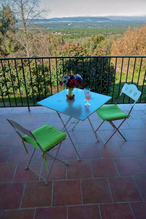 Bed And Breakfast La Maison De Nathalie Les Mayons Εξωτερικό φωτογραφία