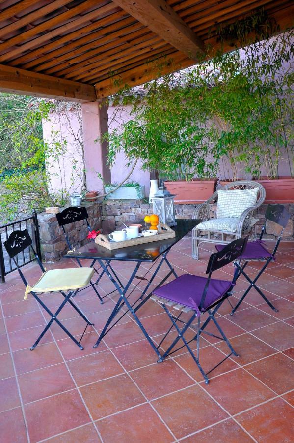 Bed And Breakfast La Maison De Nathalie Les Mayons Εξωτερικό φωτογραφία